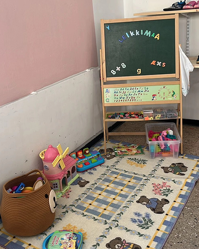 lasten leikkinurkkaus